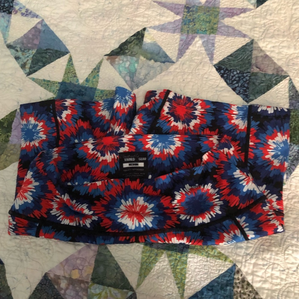 CVG Fireworks Shorts - Picture 2 of 2